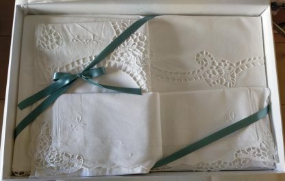PARURE LENZ. COT. 2P RICAMATO EMOZIONI ITALIANE - immagine 2
