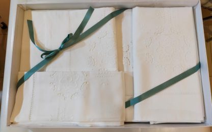 PARURE LENZ. COT. RICAMATO 2P EMOZIONI ITALANE - immagine 3